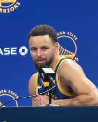 开云下载中心-库里：开局慢热投不进无需纠结 防守稳住了局面&amp;巴特勒带队追分